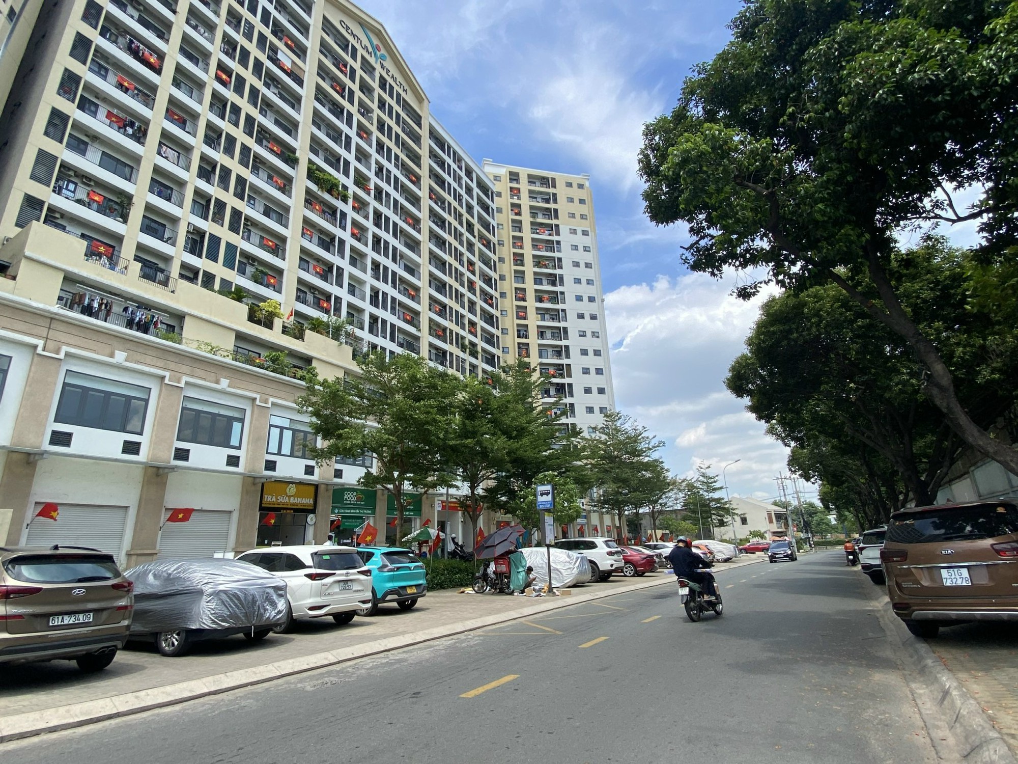 Quyết liệt gỡ "nút thắt" sổ hồng chung cư - Ảnh 1.