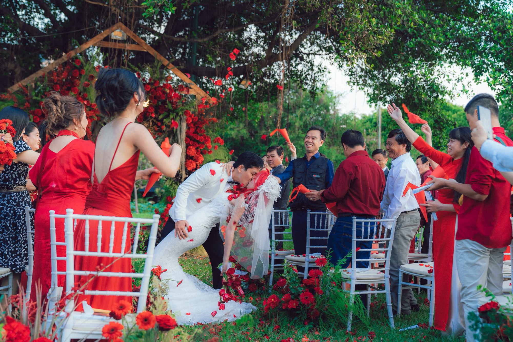 Người "đứng sau" nhiều đám cưới thiếu gia, ái nữ, đại gia miền Tây tiết lộ đẳng cấp thật sự của những hôn lễ choáng ngợp MXH- Ảnh 8.