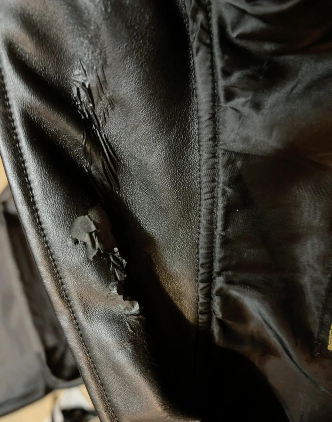 Dọn nửa tủ quần áo mới ngộ ra: 8 kiểu đồ “nhìn thì mê” nhưng mặc cực khó - mua về chỉ tổ phí tiền- Ảnh 7. Dọn nửa tủ quần áo mới ngộ ra: 8 kiểu đồ “nhìn thì mê” nhưng mặc cực khó - mua về chỉ tổ phí tiền- Ảnh 7.