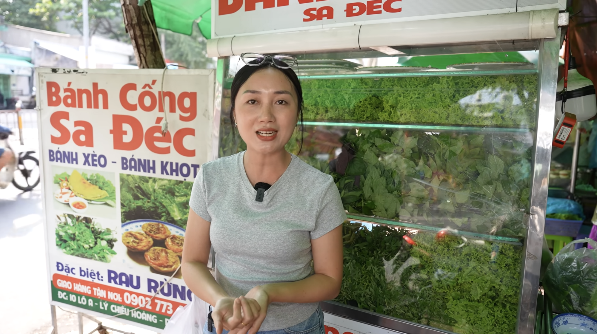 Chen chúc mua 1.000 cái bánh cống bất chấp chảo dầu đen kịt, thực khách vừa ăn ngon vừa nơm nớp lo cho sức khỏe- Ảnh 1. Chen chúc mua 1.000 cái bánh cống bất chấp chảo dầu đen kịt, thực khách vừa ăn ngon vừa nơm nớp lo cho sức khỏe- Ảnh 1.