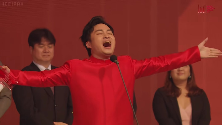 Nam ca sĩ Việt được bộ VH-TT-DL vinh danh: Cất giọng ai nghe cũng "khiếp vía", cứ hát nhạc trẻ viral rần rần- Ảnh 7.