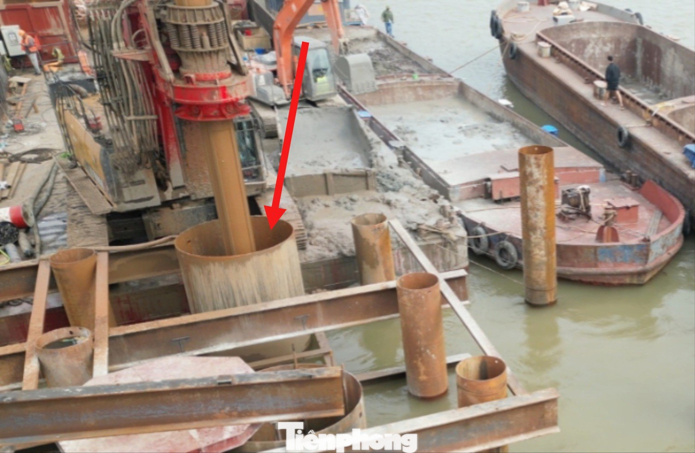 Cầu Ngọc Hồi nối Hà Nội với Hưng Yên tăng tốc thi công hai trụ cầu tháp dây văng- Ảnh 5.