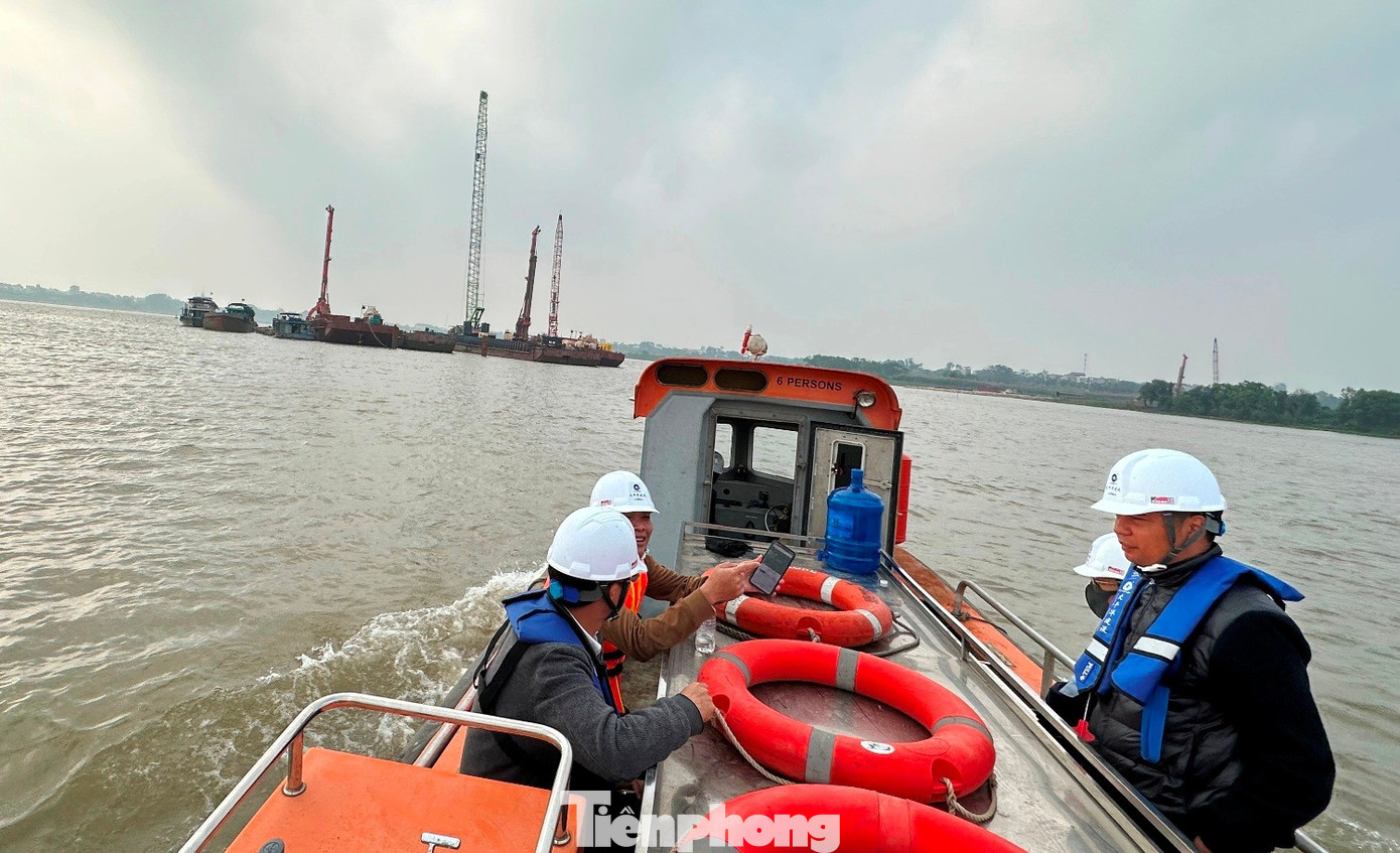 Cầu Ngọc Hồi nối Hà Nội với Hưng Yên tăng tốc thi công hai trụ cầu tháp dây văng- Ảnh 7.