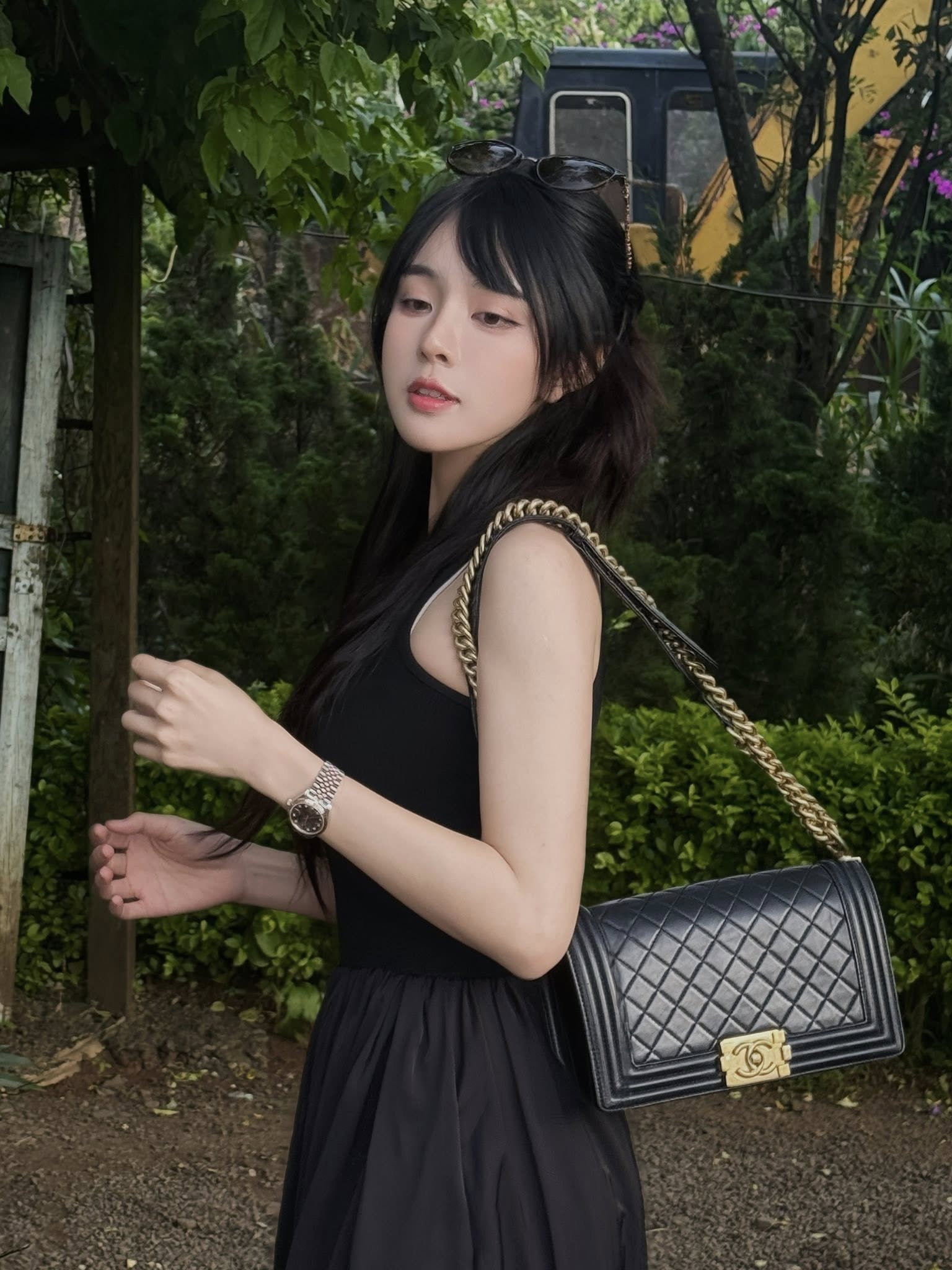 Visual nét căng, vóc dáng nuột của cô gái được cầu thủ Văn Thanh "ting ting" 500 triệu gây sốt cõi mạng - Ảnh 7.