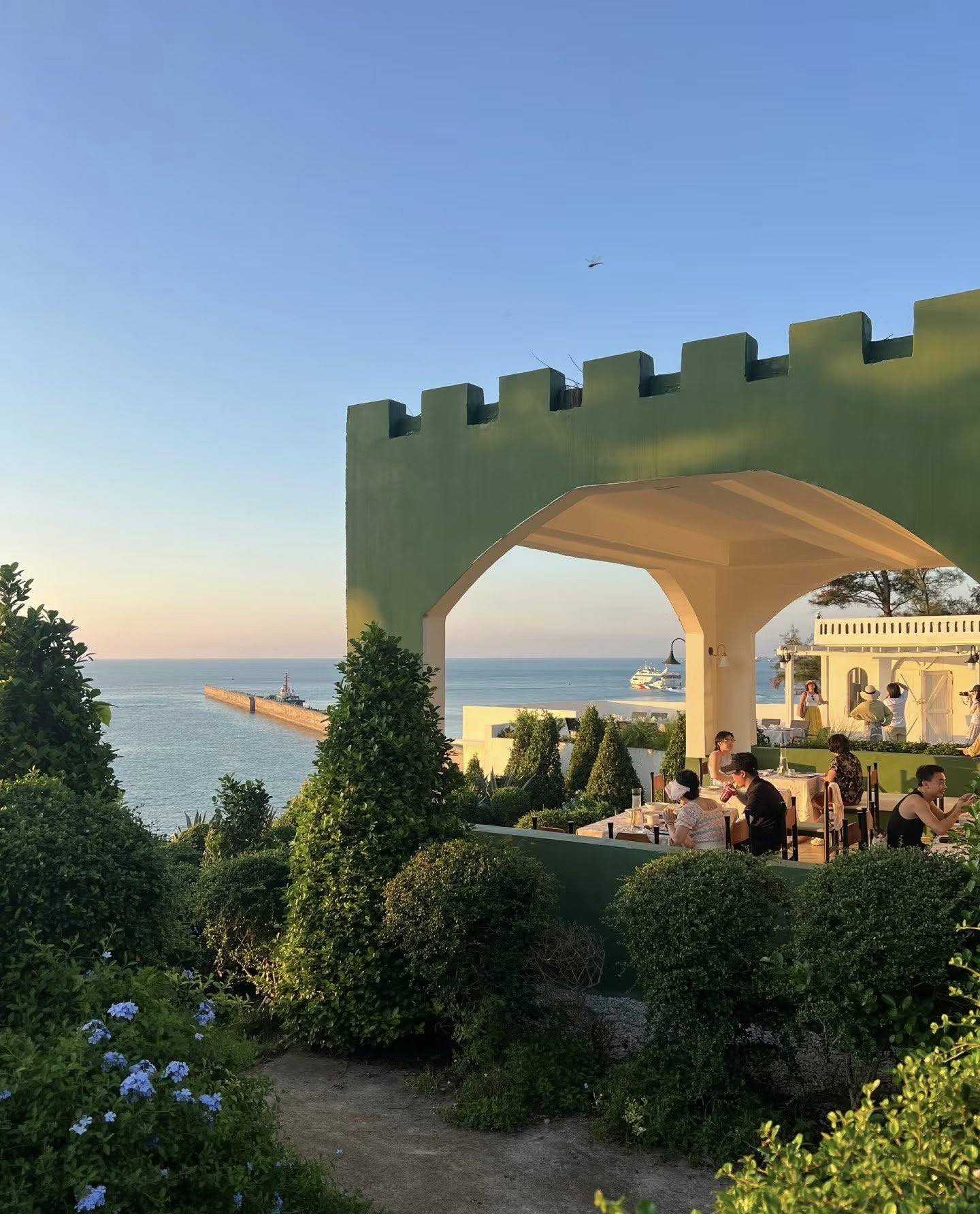 Sự thật về hòn đảo cảnh như phim, được quảng cáo "chỉ cần qua cửa khẩu Móng Cái": Nhiều người đã nhầm - Ảnh 6.