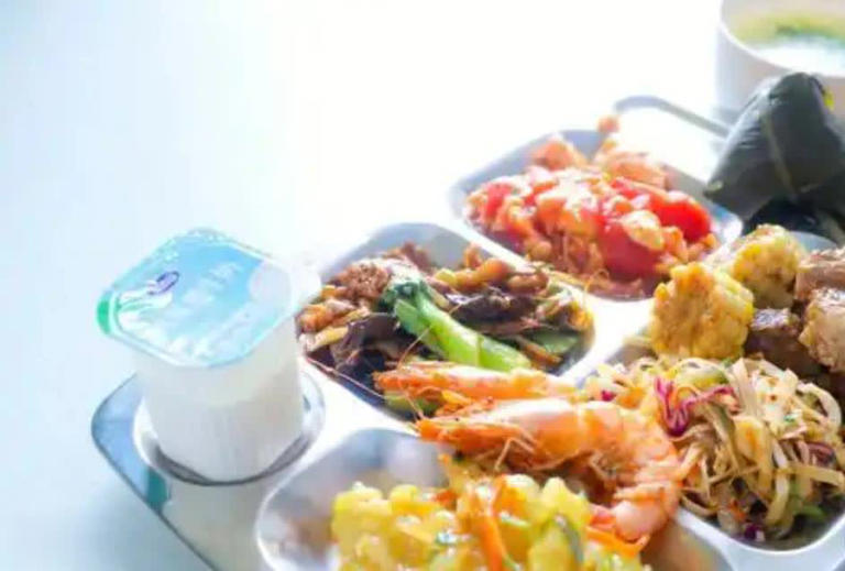 Nam shipper 39 tuổi bị tổn thương gan, bác sĩ khuyên: 3 kiểu ăn trưa nên bỏ ngay- Ảnh 4.