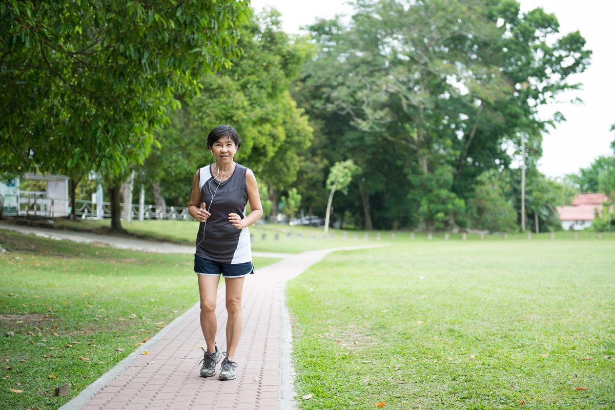 Trời càng lạnh càng dễ đột quỵ, nhồi máu cơ tim: Bác sĩ cảnh báo 6 cách giữ ấm tưởng đúng mà hóa ra rất nguy hiểm- Ảnh 4.
