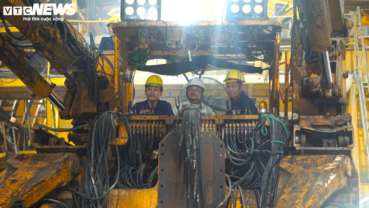 Trên công trường đường hầm dài nhất cao tốc Khánh Hòa – Buôn Ma Thuột- Ảnh 4.