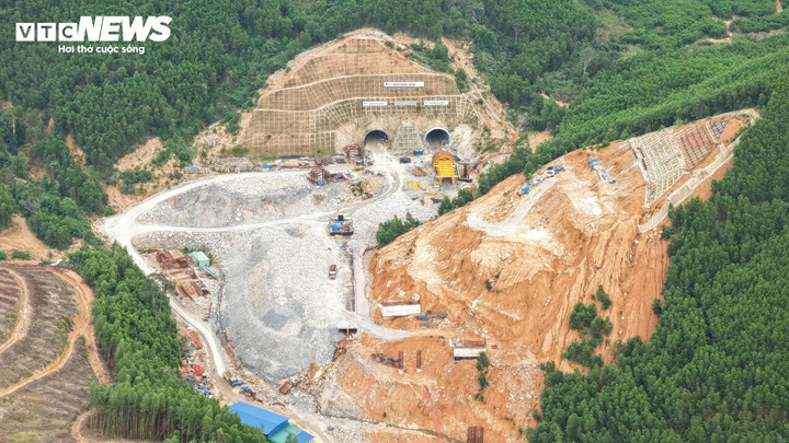 Trên công trường đường hầm dài nhất cao tốc Khánh Hòa – Buôn Ma Thuột- Ảnh 2.