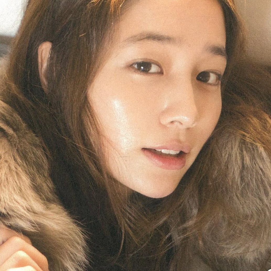 Sắc vóc khó tin ở tuổi 43 của tiểu thư danh giá kiêm vợ của ngôi sao hạng S- Ảnh 6.