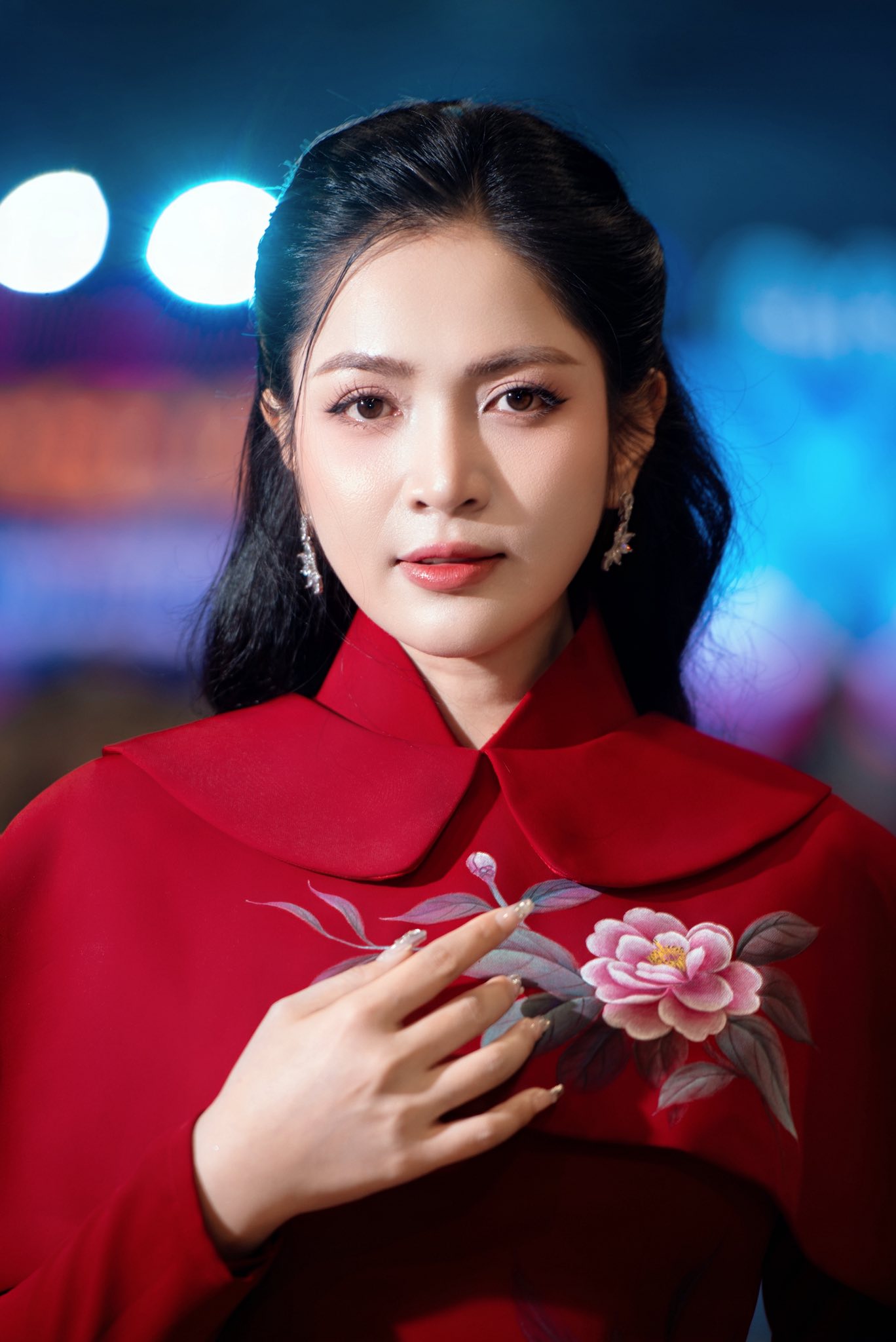 Hit 10 tỷ view đưa giáo viên thanh nhạc thành sao: Nhận bằng khen của Bộ Tư lệnh, là công dân tiêu biểu 2025- Ảnh 6.