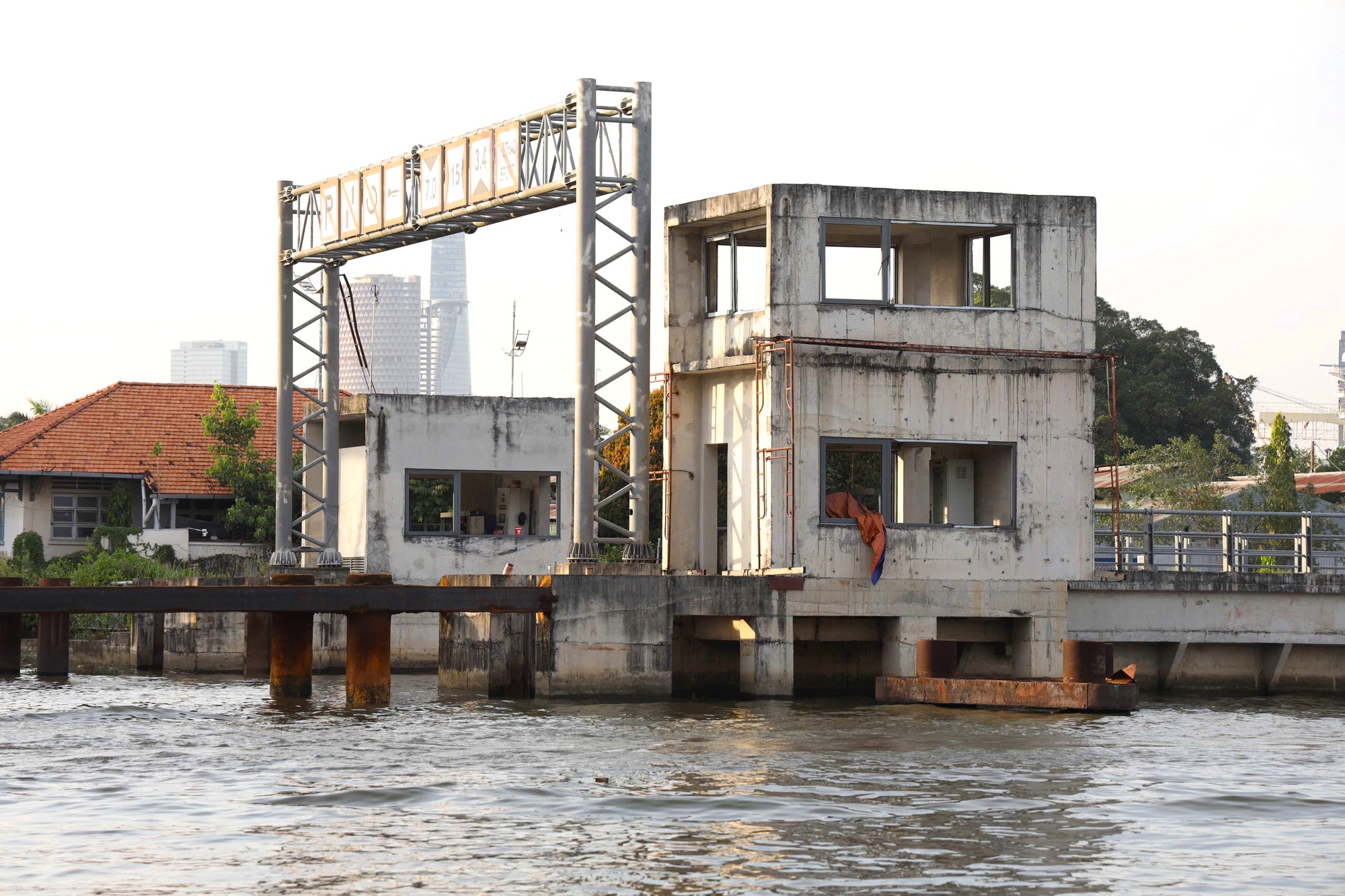 TPHCM: Chờ thành quả 10 năm thi công dự án 10.000 tỉ đồng - Ảnh 2.