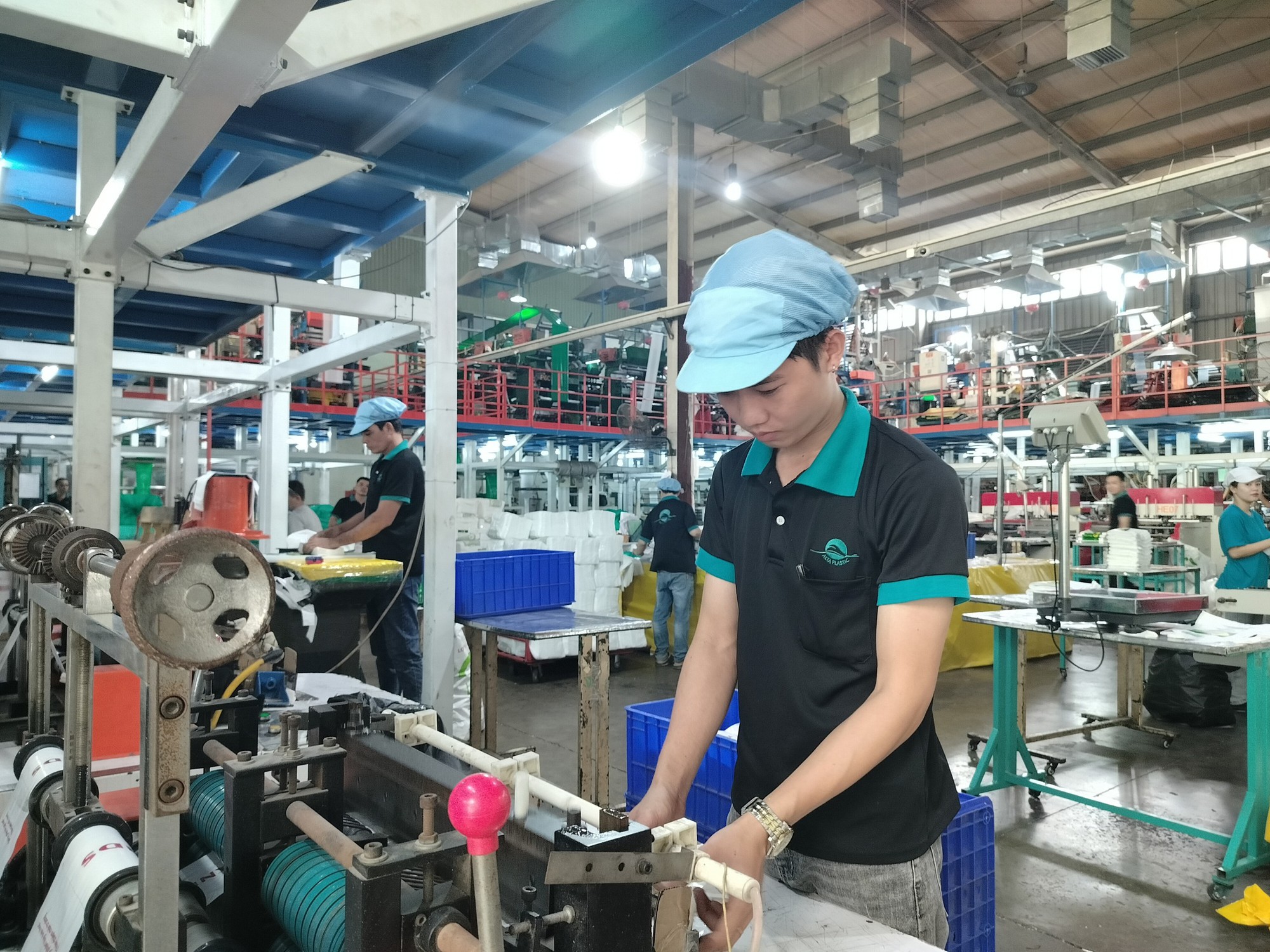 Các khoản phụ cấp không tính thuế thu nhập cá nhân theo luật mới - Ảnh 1.