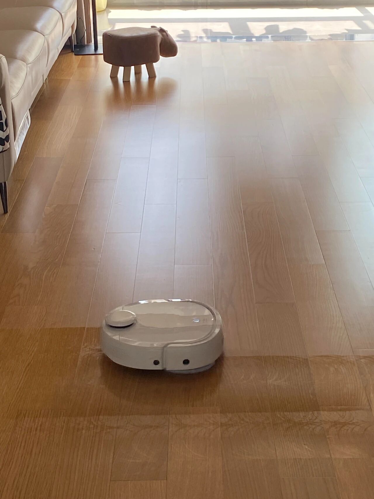 Chuyển vào nhà mới tôi mới sáng mắt ra: 5 thiết bị tưởng “xa xỉ” nhưng hóa ra đáng mua từ… đời nào - bỏ qua là tự làm khổ chính mình!- Ảnh 1.