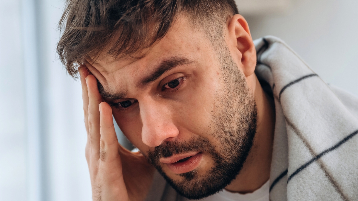 Vì sao nhiều người bất ngờ đổ bệnh đúng ngày nghỉ lễ, hiện tượng tưởng quen mà khoa học vẫn chưa hiểu hết - Ảnh 1.