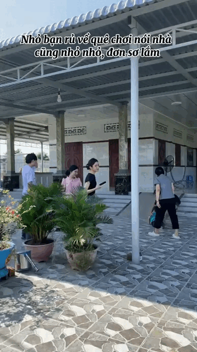 Clip: Bạn miền Tây rủ về nhà chơi, cái kết "nhớ đến già" - Ảnh 1.