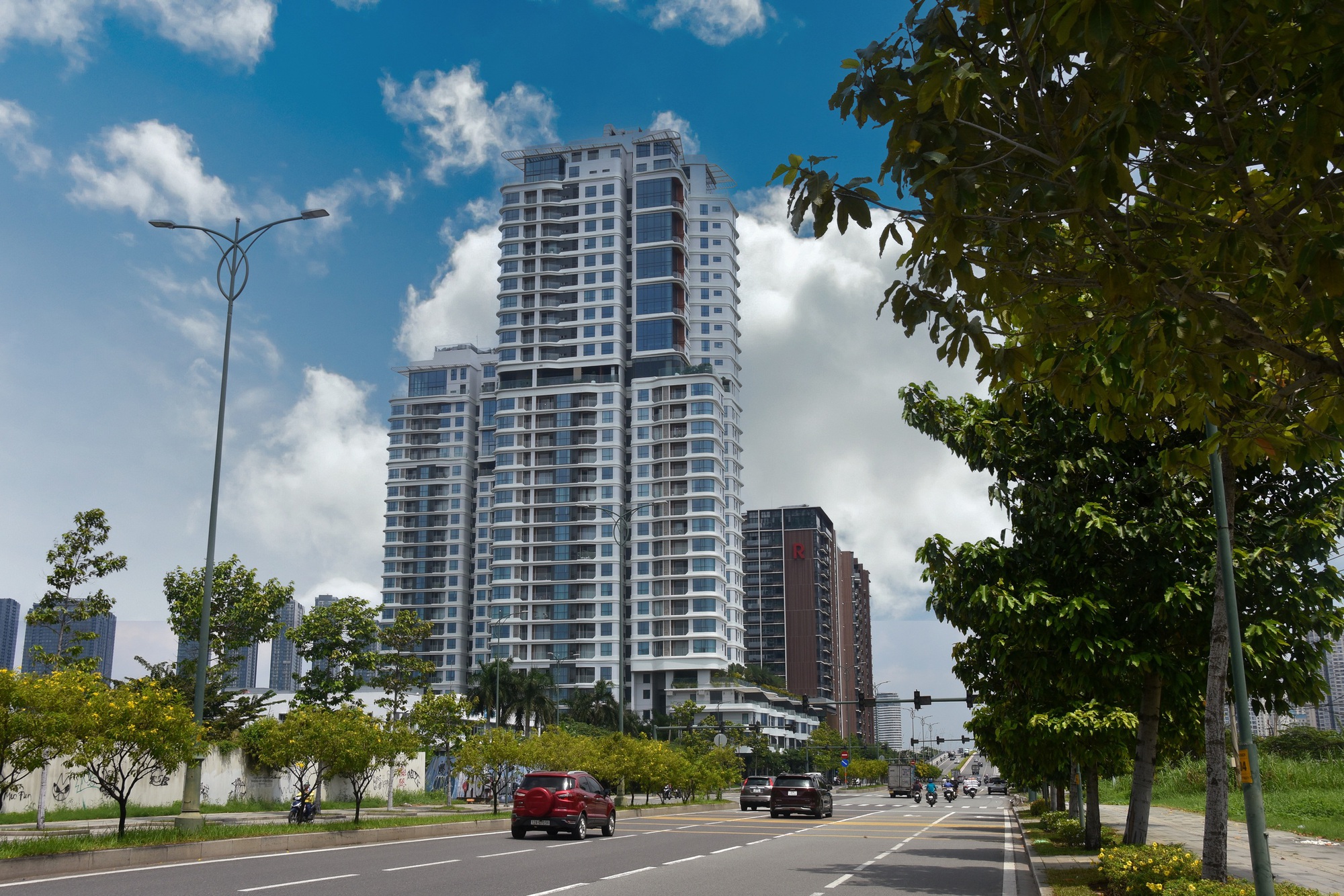 Bất động sản hết thời "mập mờ" thông tin - Ảnh 1.