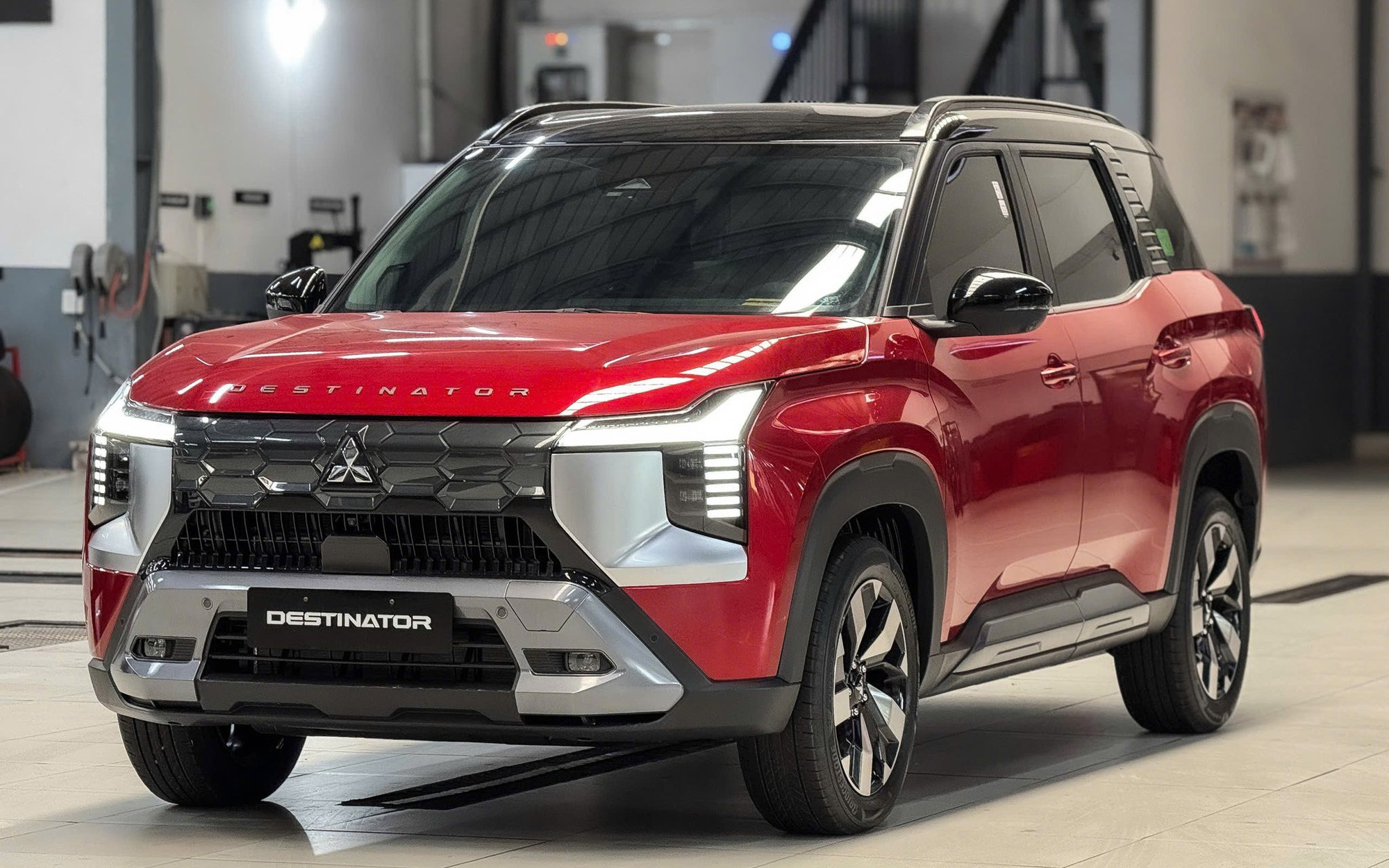 Thêm kèo mua Mitsubishi Destinator giá mềm chơi Tết: Thực tế còn từ 745 triệu đồng, vẫn rẻ hơn Territory- Ảnh 1.