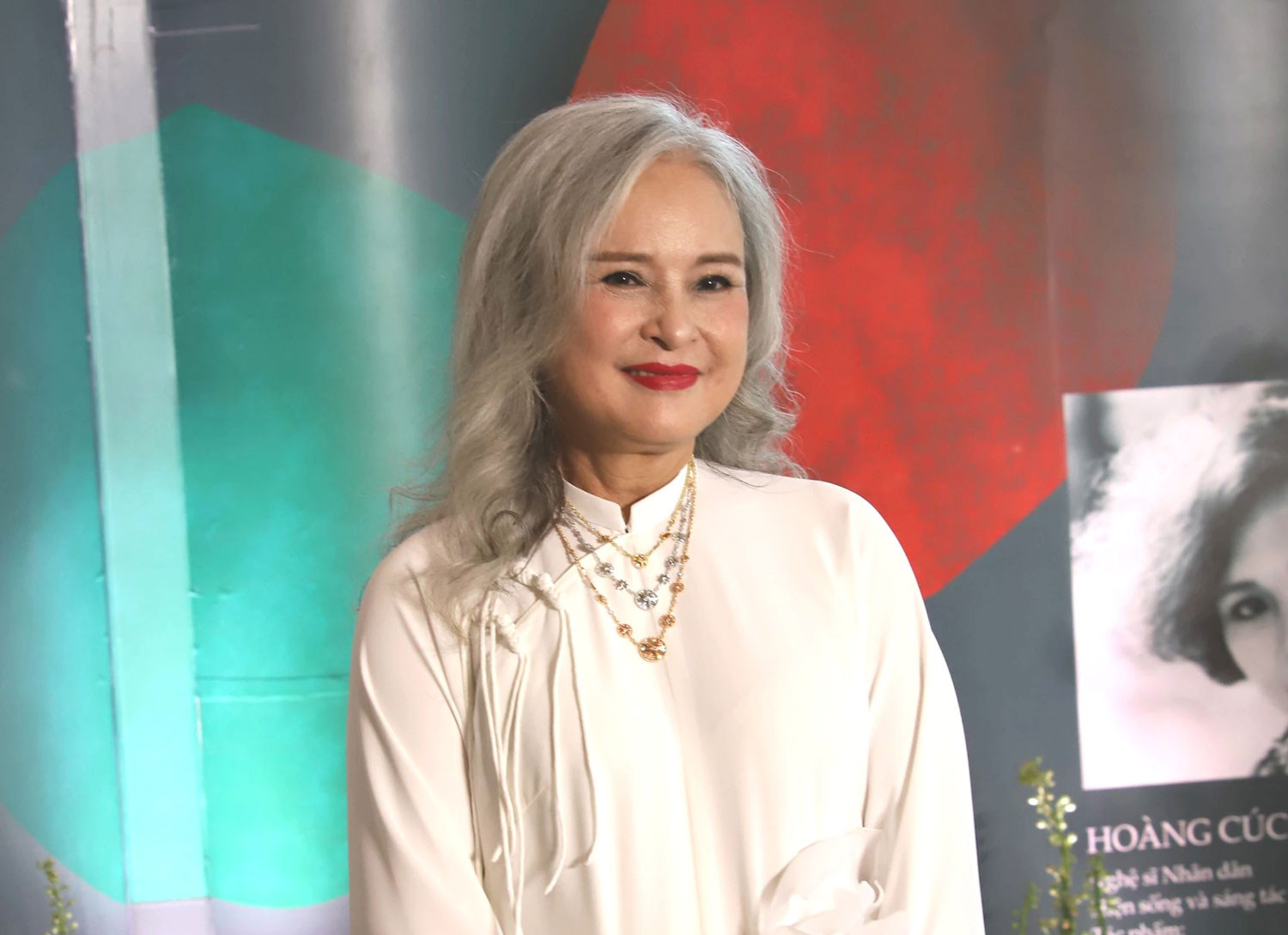 Nữ NSND từng là Phó giám đốc: U70 trải qua 2 lần mắc ung thư, có khán giả vừa gặp đã oà khóc bỏ chạy- Ảnh 8.