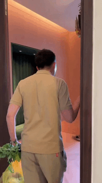 Nữ nghệ sĩ Việt 3 lần đỗ thủ khoa, 31 tuổi vẫn độc thân: Sống xa hoa trong căn duplex hạng sang- Ảnh 3. Nữ nghệ sĩ Việt 3 lần đỗ thủ khoa, 31 tuổi vẫn độc thân: Sống xa hoa trong căn duplex hạng sang- Ảnh 3.