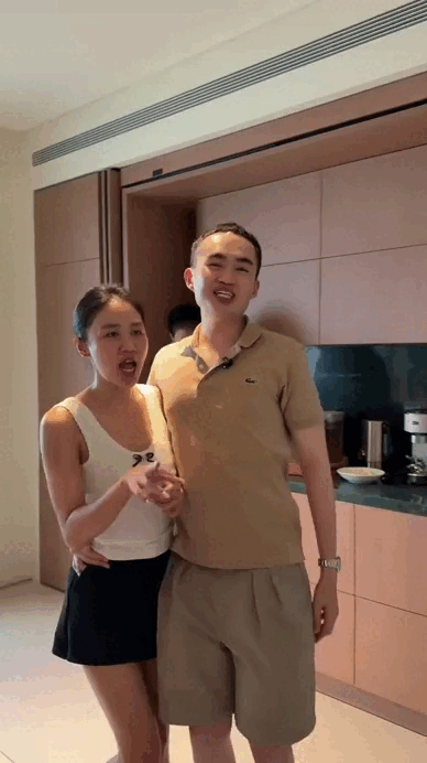 Nữ nghệ sĩ Việt 3 lần đỗ thủ khoa, 31 tuổi vẫn độc thân: Sống xa hoa trong căn duplex hạng sang- Ảnh 9. Nữ nghệ sĩ Việt 3 lần đỗ thủ khoa, 31 tuổi vẫn độc thân: Sống xa hoa trong căn duplex hạng sang- Ảnh 9.