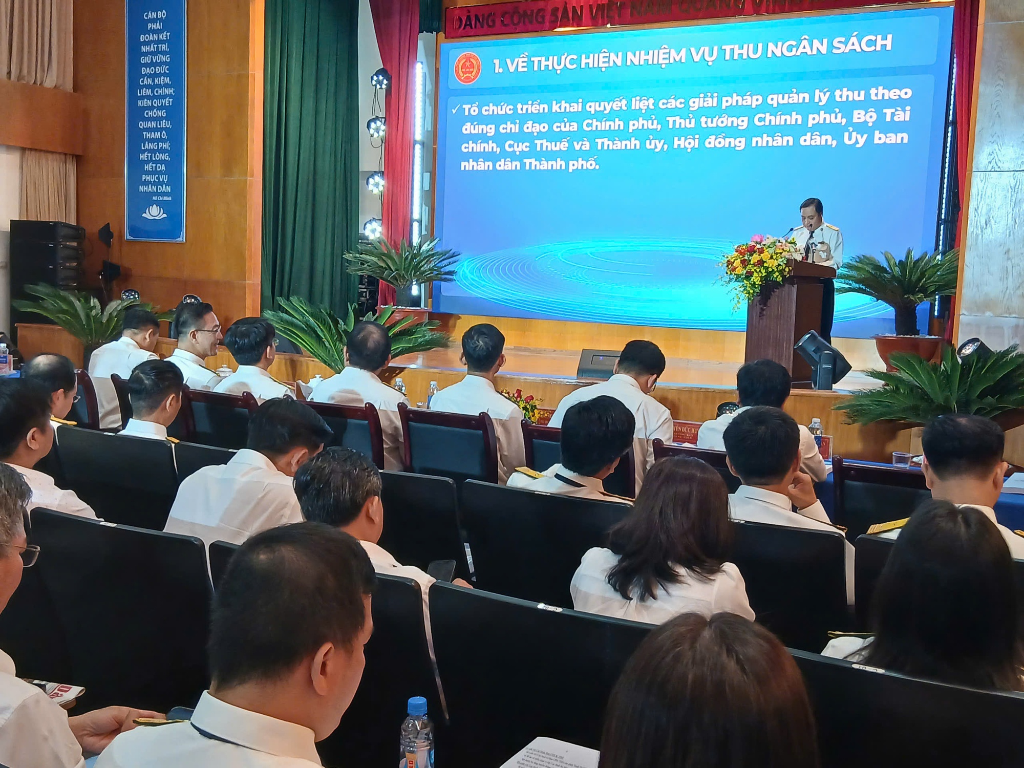 - Ảnh 1. - Ảnh 1.