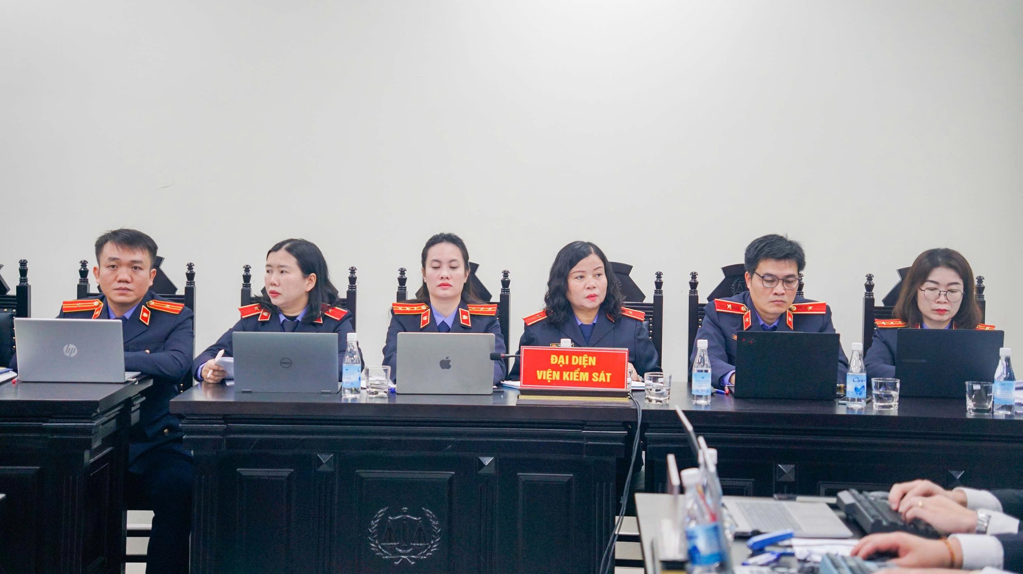 Ông trùm sản xuất sữa giả trị giá hơn 2.400 tỉ đồng bị đề nghị 25-28 năm tù - Ảnh 2.