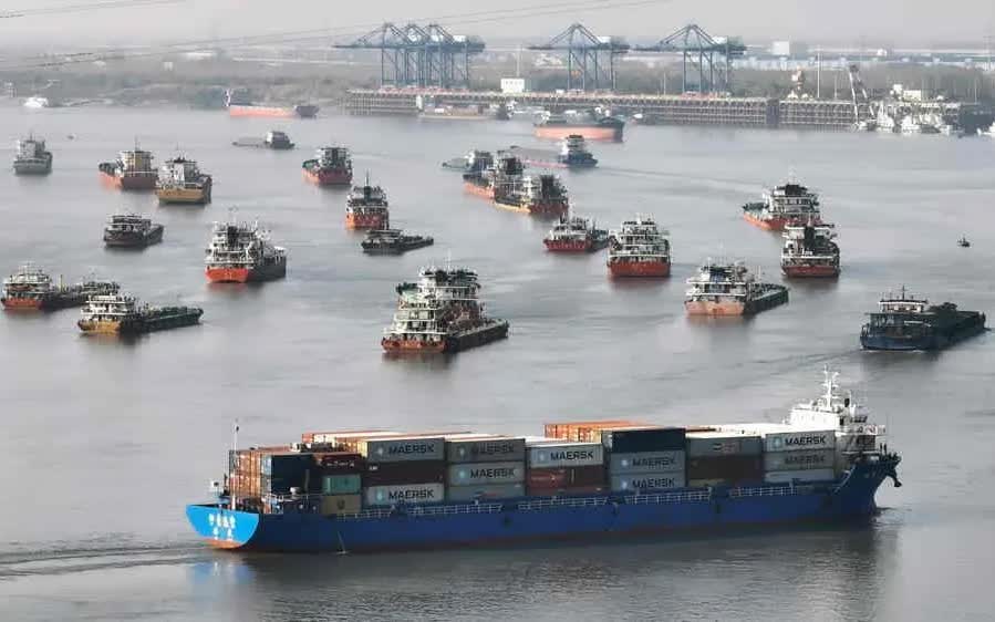 Sông Dương Tử (Trung Quốc) là tuyến đường thủy nội địa nhộn nhịp nhất thế giới - Ảnh 1.