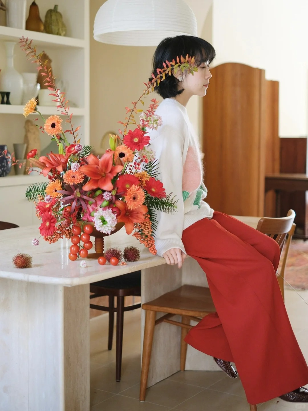 Tết này đừng chỉ cắm thược dược, thử ngay bình đồng tiền "mix" trái cây đỏ rực: Vừa đẹp lạ vừa hút tài lộc, khách đến chơi nhà ai cũng khen khéo- Ảnh 11.