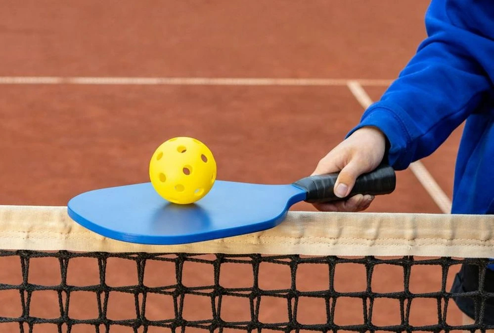 Đột quỵ và đột tử khi chơi pickleball trong thời tiết lạnh: Tất tần tật những gì chuyên gia chia sẻ người chơi cần nắm rõ- Ảnh 3.