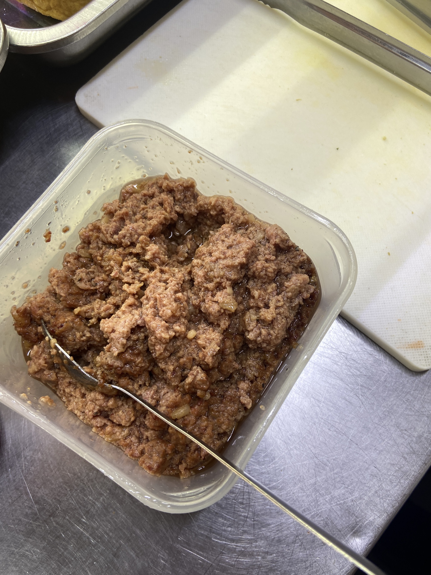 Vụ 120 tấn thịt heo bệnh tuồn vào Đồ hộp Hạ Long: Nhiều quán Pate Cột Đèn vỉa hè "dính đạn lạc", hàng loạt khách hàng hoang mang lo lắng- Ảnh 4.