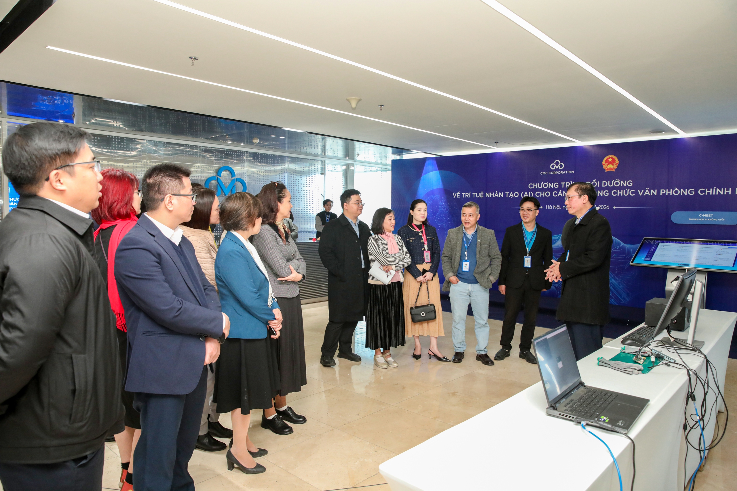 Văn phòng Chính phủ tập huấn về trí tuệ nhân tạo, kỳ vọng sớm đưa AI vào công việc- Ảnh 4.