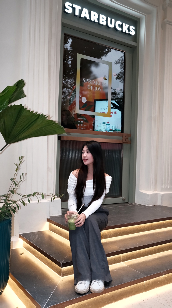 Starbucks "ôm" loạt vị trí vàng tỷ đồng - ván cược mặt bằng tại Việt Nam - Ảnh 4.