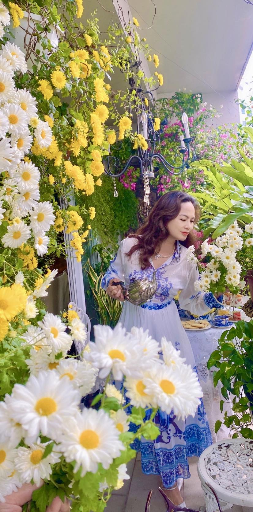 Căn hộ 156m² ngập hoa của vợ chồng U60 ở Hà Nội - nơi tuổi trung niên chậm lại và an yên- Ảnh 3.