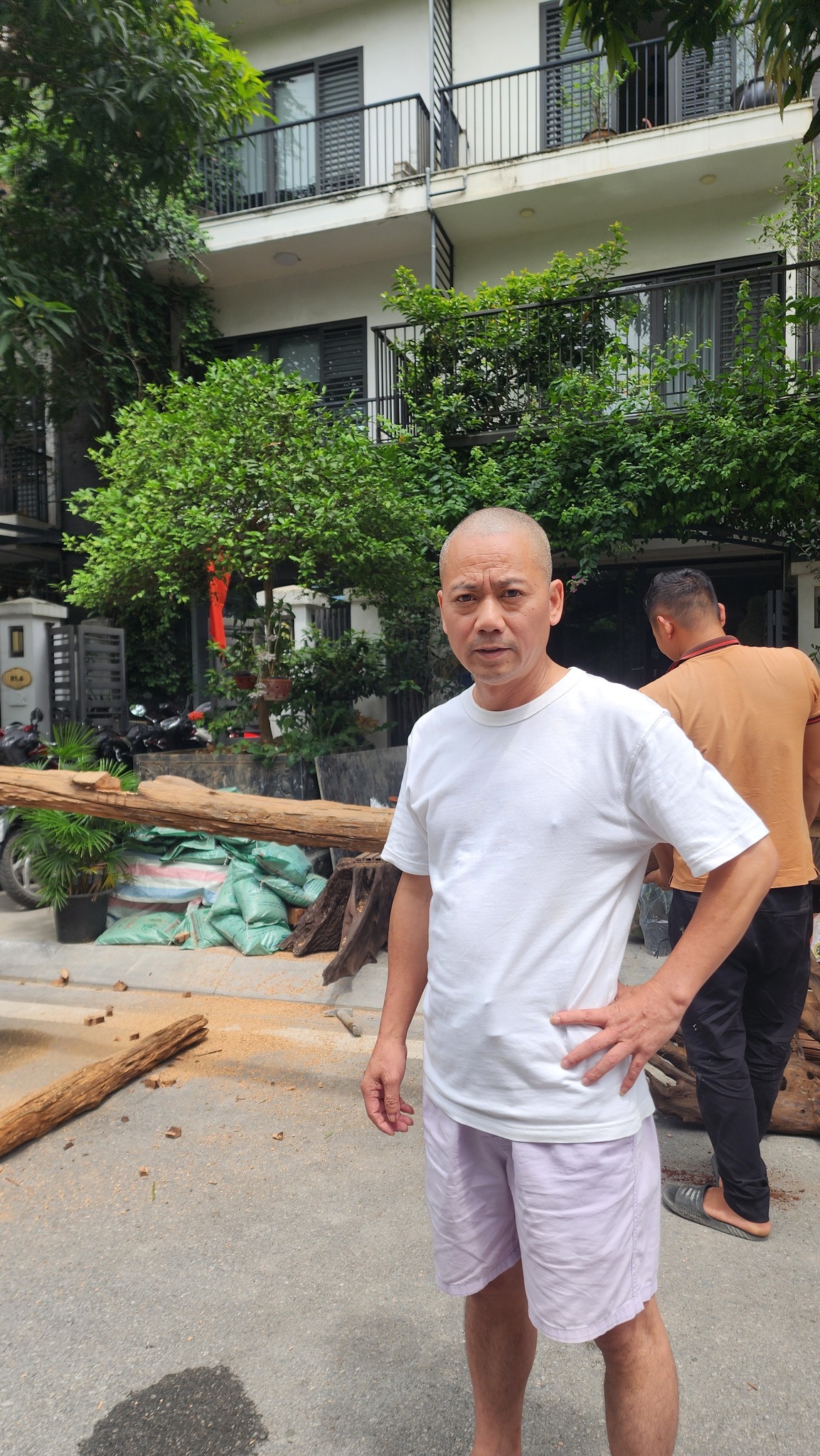 Nam nghệ sĩ cưới chân dài kém 9 tuổi từng thi Hoa hậu, sở hữu nhà sang 4 tầng ở Hà Nội- Ảnh 4.