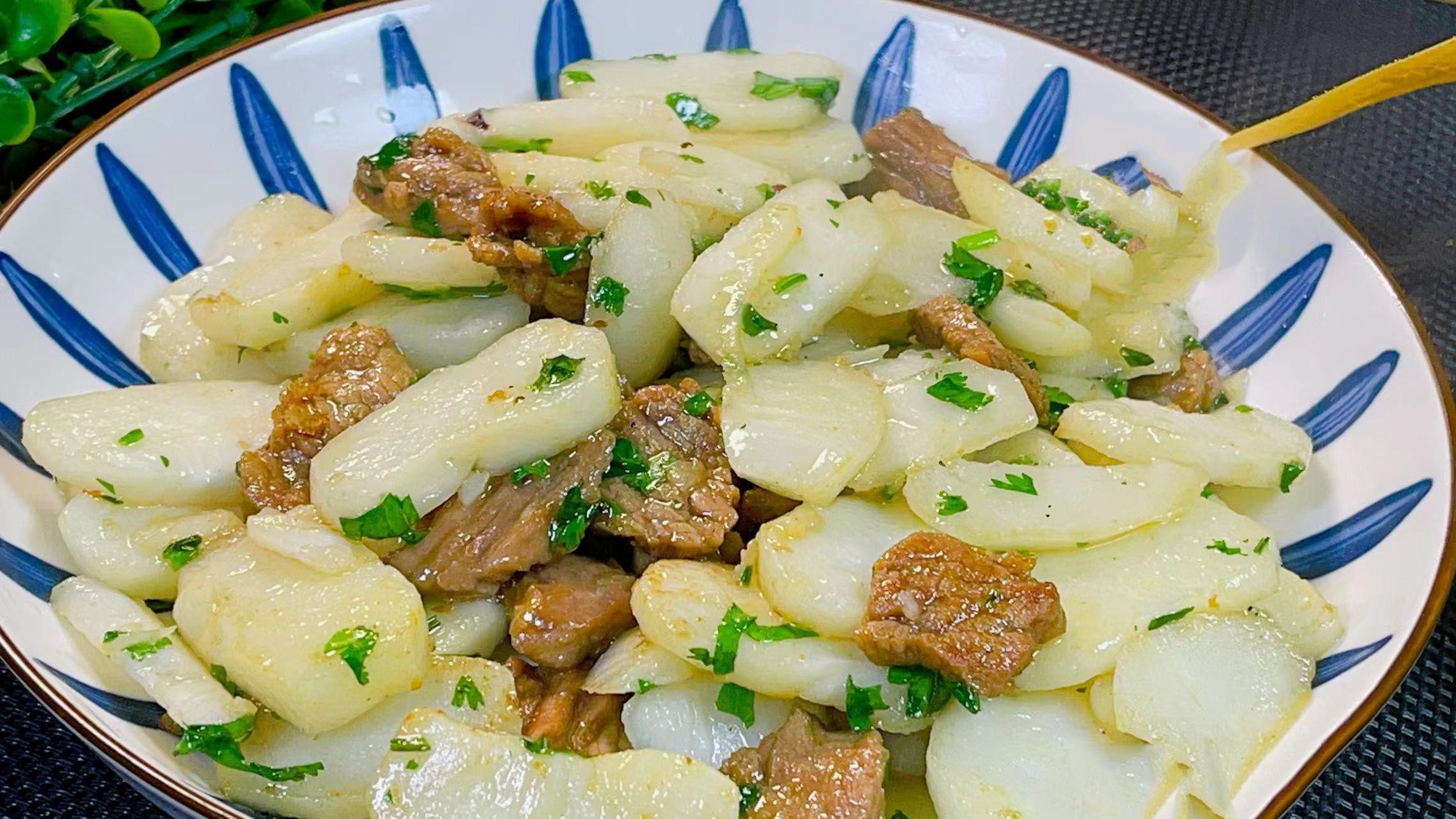 Chợ Việt có loại củ "3 trong 1" vừa thải độc lại bổ phổi, giá rẻ bèo mà các bà nội trợ hay bỏ quên - Ảnh 11.