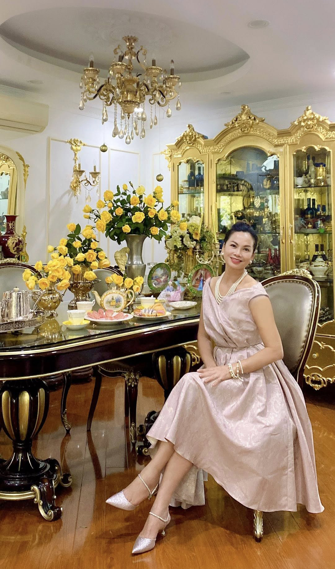 Căn hộ 156m² ngập hoa của vợ chồng U60 ở Hà Nội - nơi tuổi trung niên chậm lại và an yên- Ảnh 12.