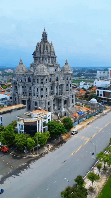 Lâu đài sáng nhất Phú Thọ: Cảnh tượng khiến ai nhìn cũng choáng váng- Ảnh 4. Lâu đài sáng nhất Phú Thọ: Cảnh tượng khiến ai nhìn cũng choáng váng- Ảnh 4.