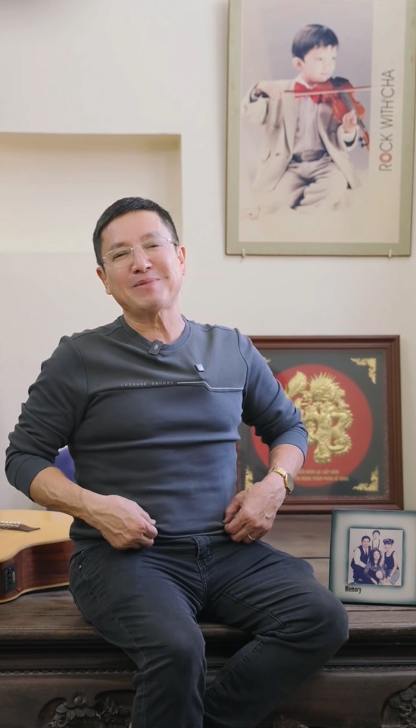 NSƯT Chí Trung: “Tôi ngồi trơ trong ngôi nhà một thời đã là tổ ấm”- Ảnh 1.