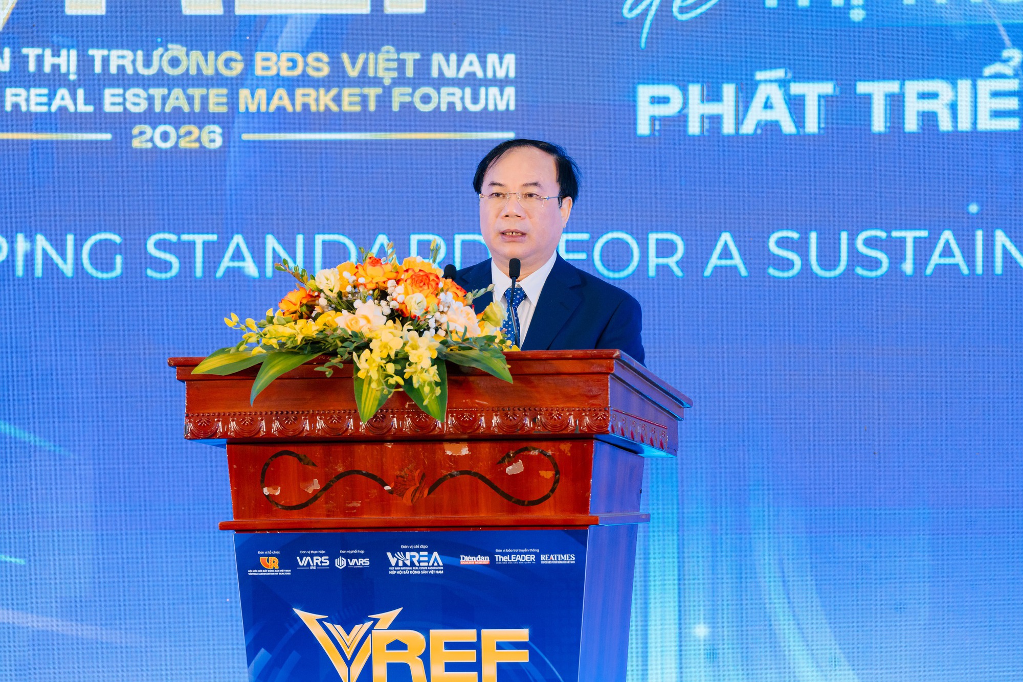 Cả nước có gần 3.000 dự án vướng mắc, tương đương 2,4 triệu tỷ đồng   - Ảnh 1.