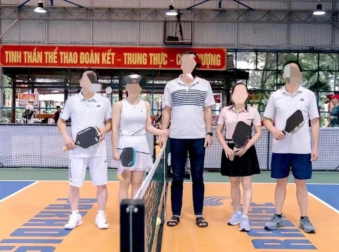 Bỏ lớp bồi dưỡng đi đánh giải “Pickleball tình yêu U90+”, Bí thư xã bị đề nghị không tái cử Chủ tịch HĐND - Ảnh 1.