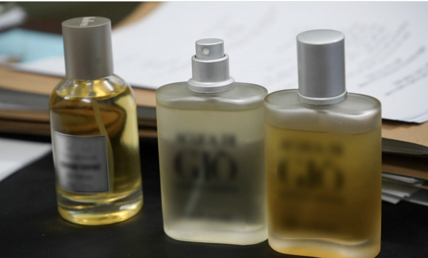 Giám đốc Công ty HALOVA sản xuất nước hoa giả bị bắt giữ tại TPHCM - Ảnh 4. Giám đốc Công ty HALOVA sản xuất nước hoa giả bị bắt giữ tại TPHCM - Ảnh 4.