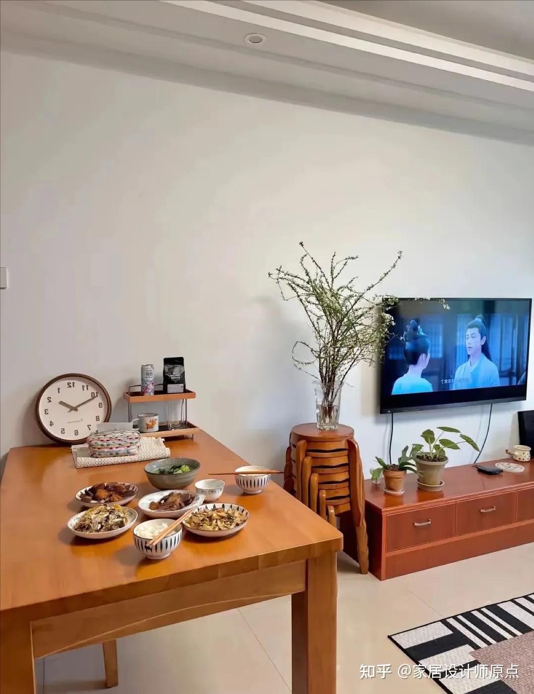 Người phụ nữ 52 tuổi sống tối giản gây sốt mạng: Không tích trữ đồ, không giao du xã hội và bài toán tài chính khiến nhiều người trung niên phải nhìn lại- Ảnh 3.