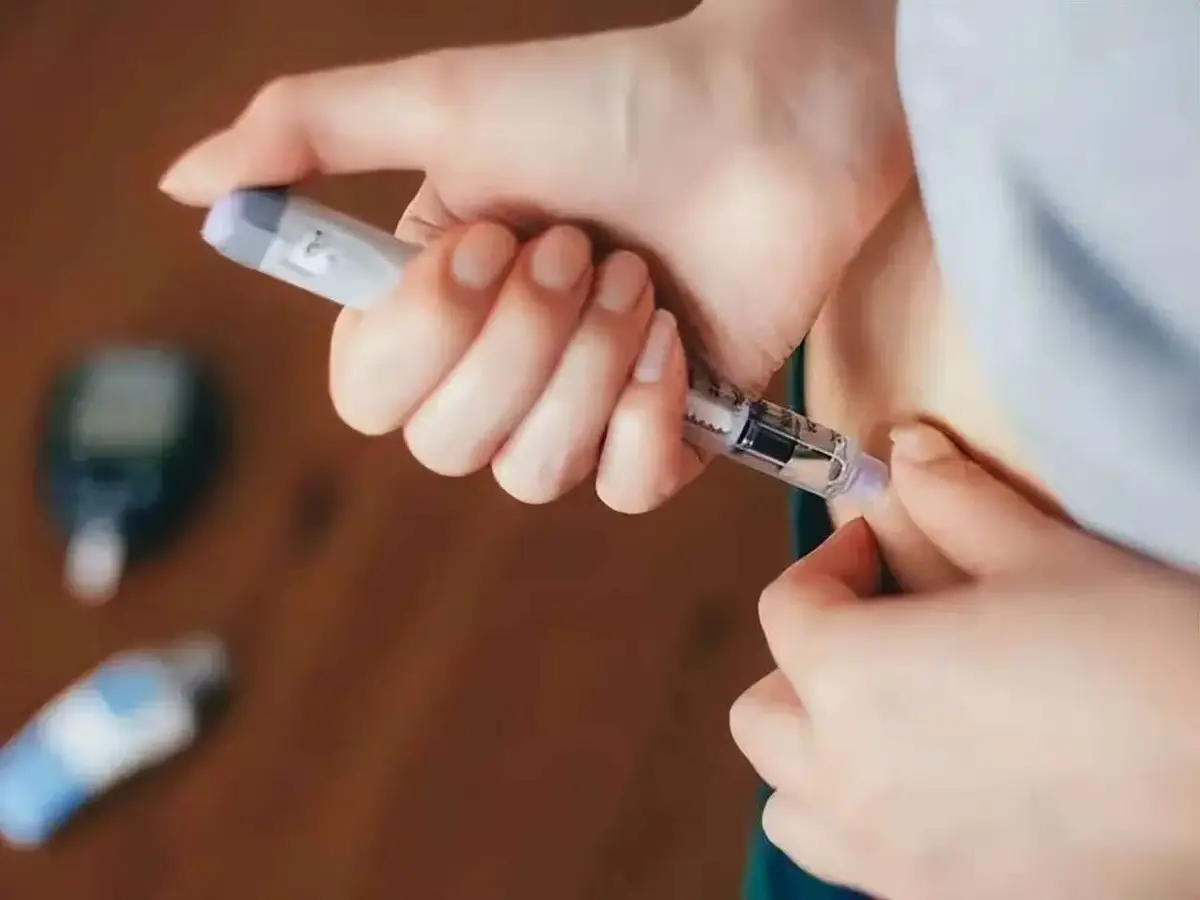 Cắt hoàn toàn tinh bột để kiểm soát đường huyết: Người phụ nữ 51 tuổi nhận kết quả bất ngờ - Ảnh 3.