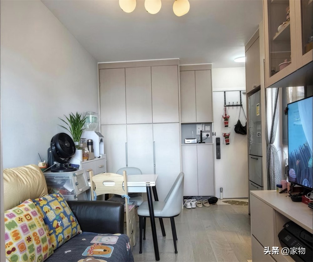Cặp vợ chồng mới cưới mua căn hộ 26m²: Biến ban công thành phòng trẻ em, nhà nhỏ nhưng đủ chỗ cho gia đình 3 người- Ảnh 4.