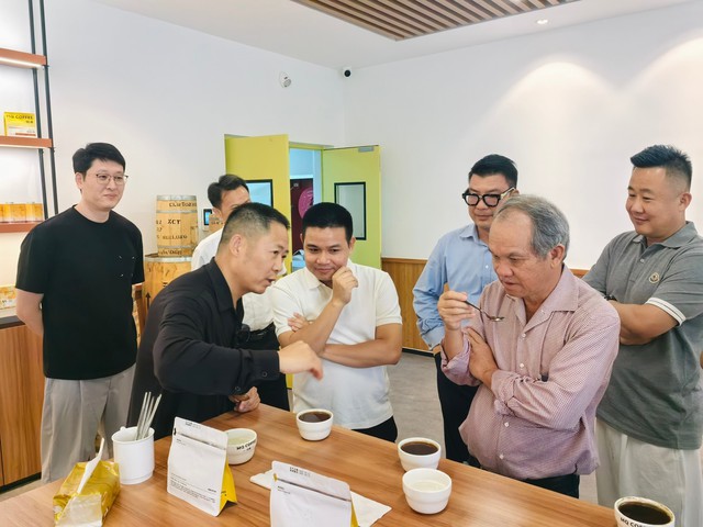 Bầu Đức có động thái đặc biệt tại Trung Quốc sau cú rót gần 800 tỷ vào loại
cây tiêu thụ 29.000 tấn/ngày - Ảnh
2.
