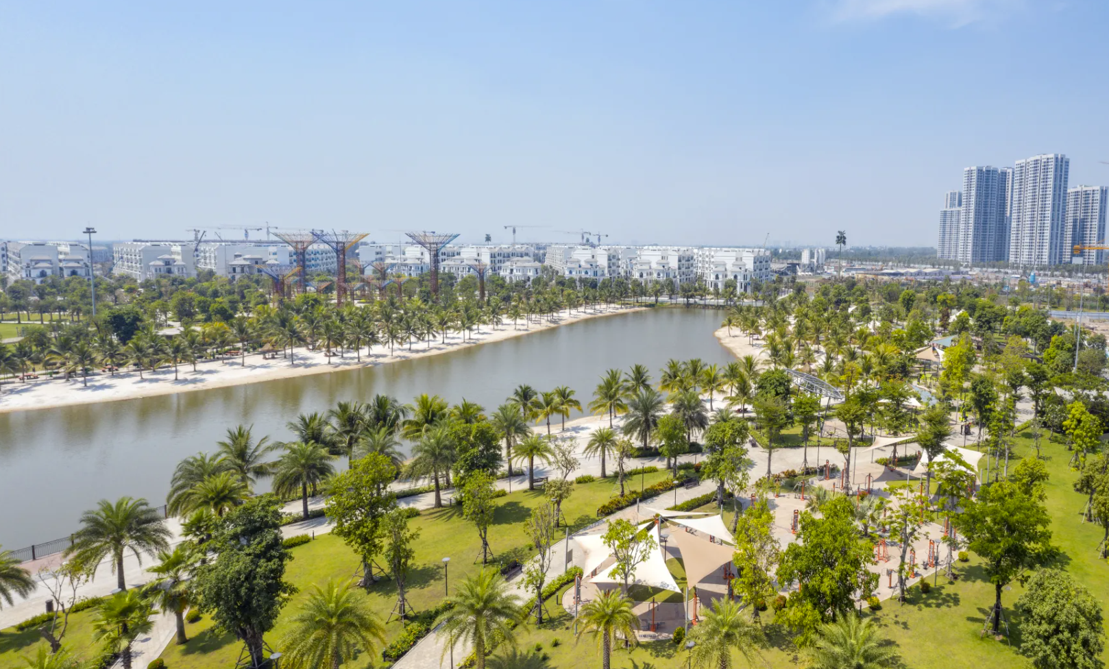 8.000 tỷ đồng trái phiếu 'đổ' về Vinhomes - Ảnh 1.