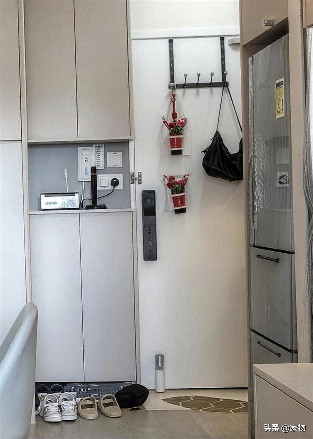 Cặp vợ chồng mới cưới mua căn hộ 26m²: Biến ban công thành phòng trẻ em, nhà nhỏ nhưng đủ chỗ cho gia đình 3 người- Ảnh 2.