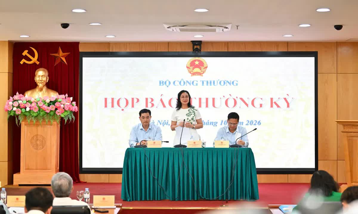 Doanh nghiệp tự quyết giá xăng dầu: Cơ chế giám sát ngăn bắt tay, thổi giá?- Ảnh 3.