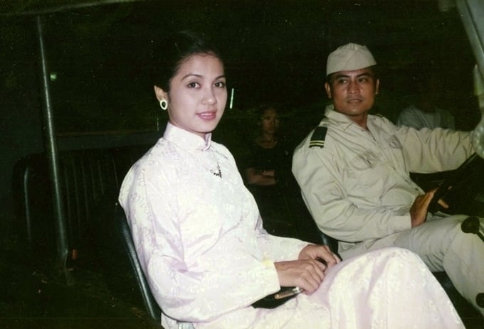 Cô bé gặt đậu phộng phụ mẹ lớn lên thành mỹ nhân tuyệt sắc, màn ảnh Việt phải chao đảo theo- Ảnh 3.